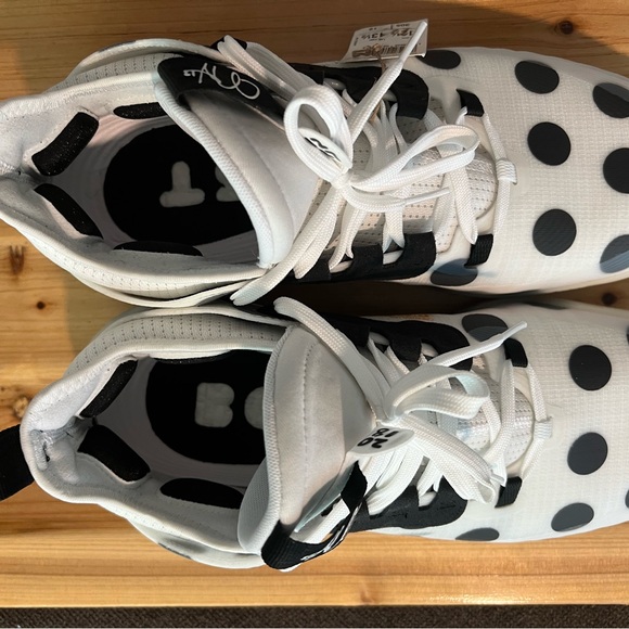 Men’s Ultraboost Shoes - Picture 3 of 7